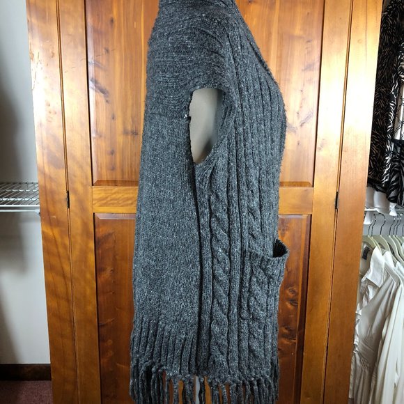 ❤️CABI COZY CHUNKY LONGLINE KNIT FRINGE OVERSIZED SWEATER VEST Timeless Cozy - Picture 4 of 12
